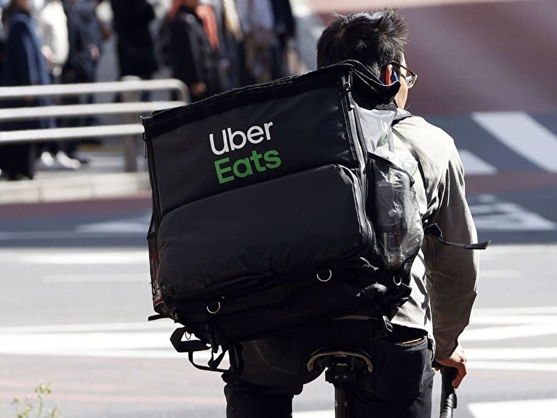 Uber Eats Uzaya İlk Teslimatını Yaptı!
