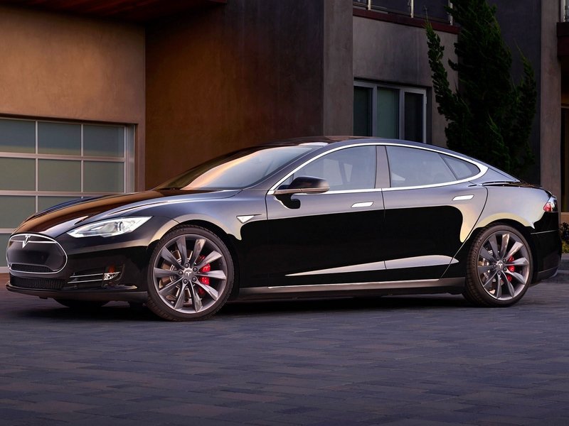 Tesla, ABD'de 475.000 Aracı Geri Çağırıyor!
